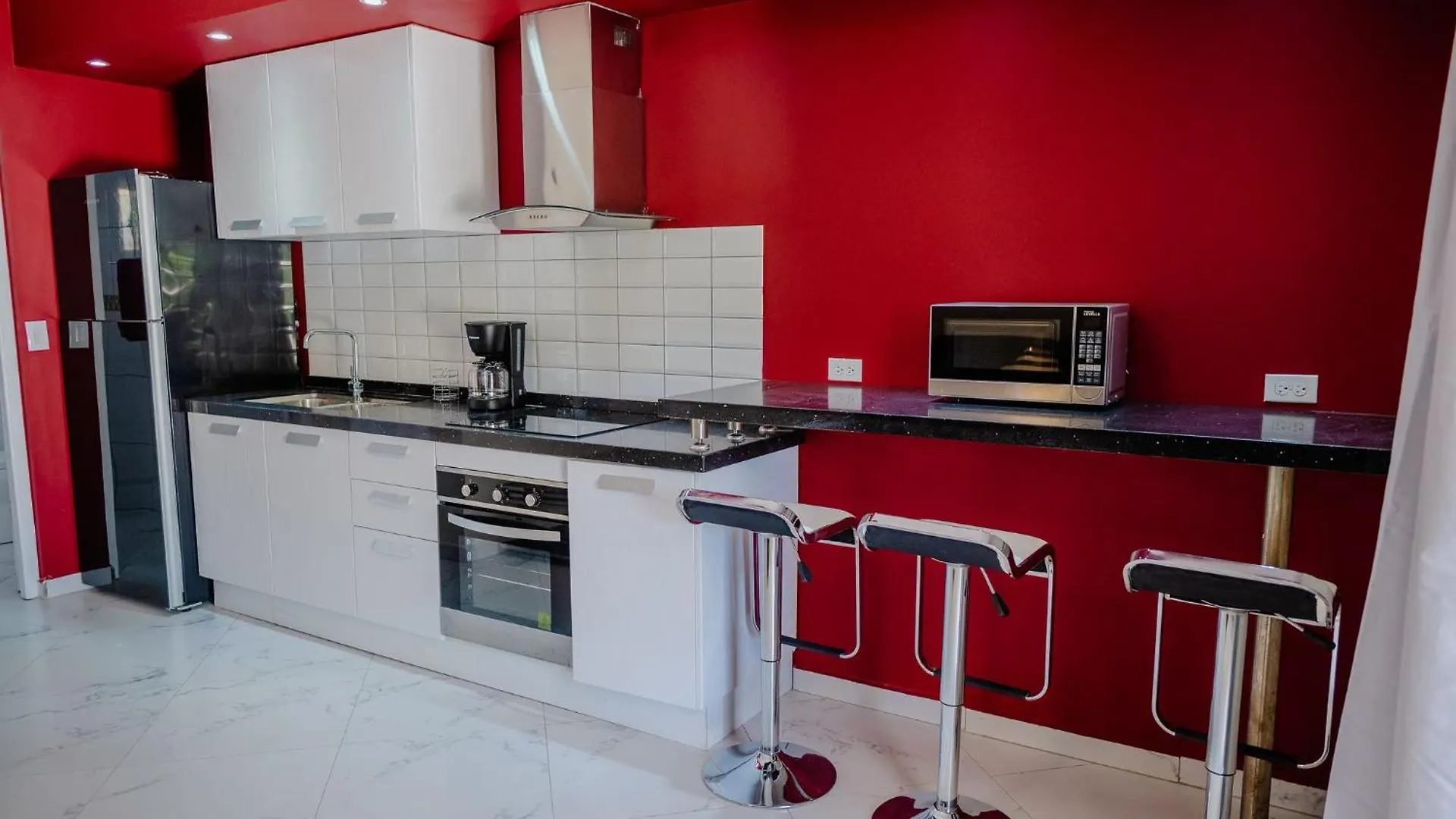 Modern 1-Bedroom-Apartment 2 Km From Eagle Beach Палм Бич 0*,  Аруба